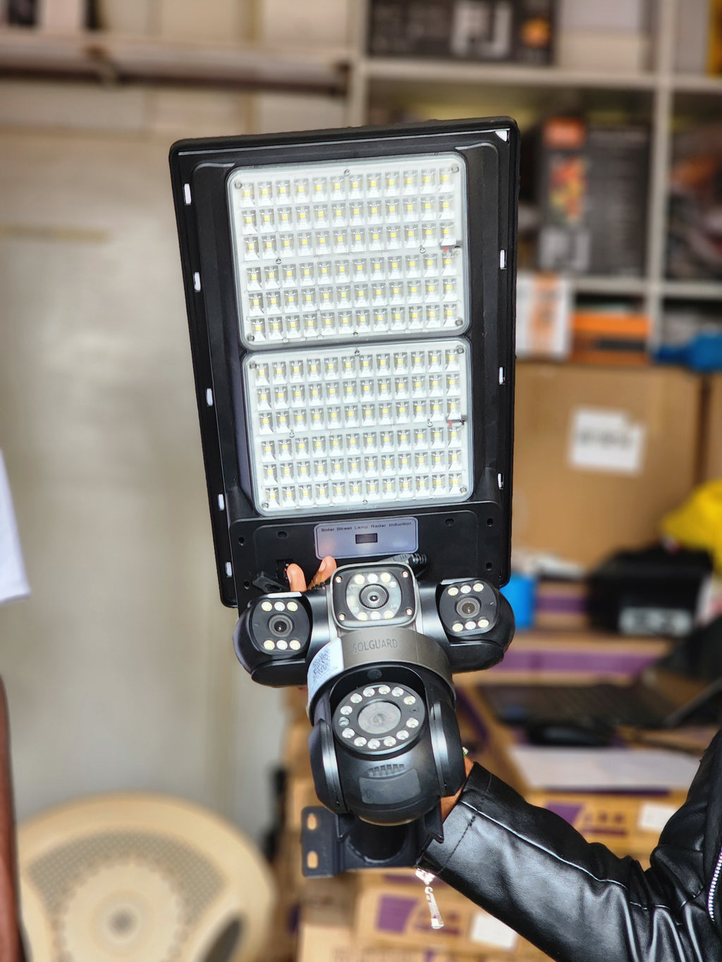AOV 4G Solar CCTV Camera in Kenya | 4 Lens 360° PTZ, Full Color Night Vision & Floodlight (IP66 Waterproof) | 4G Solar CCTV Camera in Kenya | 360° PTZ, Night Vision ZIMITO